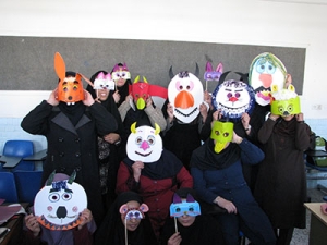 Making Masks in RWM Art Activities Workshop - Read with Me in South Khorasan - Dec 2015