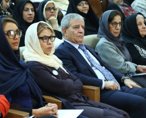 روز اول همایش با من بخوان