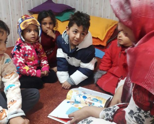 بلندخوانی کتاب شهر گربه‌ها، چتر، هیچ هیچ هیچانه، سرپل ذهاب، آذر ۹۶