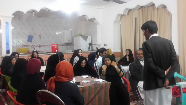 همکاری سفیران بومی «با من بخوان» در آموزش کودکان روستای شیرآباد زاهدان