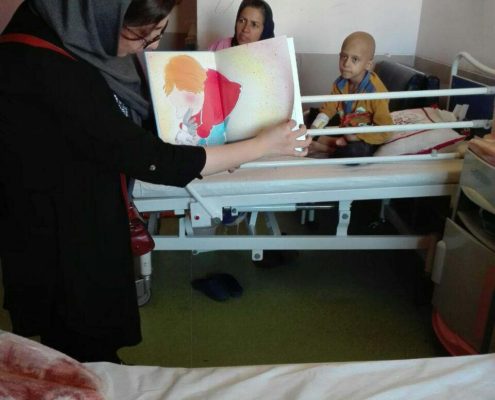 بلندخوانی در بیمارستان محمد کرمانشاهی، کرمانشاه، مهر 96