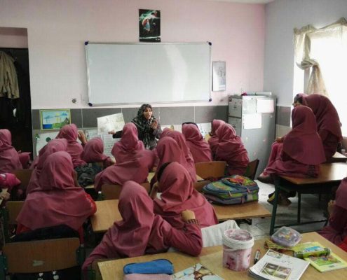 بلندخوانی کتاب اردک کشاورز، محمودآباد، بهمن 96