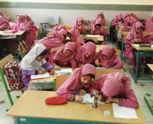 بلندخوانی کتاب بهار کی می‌آید، محمودآباد، اسفند 96