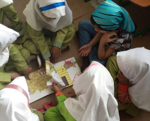 کتاب خانم حنا به گردش می‌رود، زابل، مهر 96