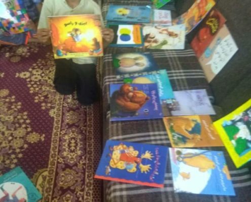 بلندخوانی کتاب دویدم و دویدم، زابل، مرداد 97