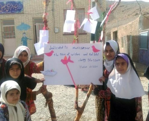 بلندخوانی کتاب پرنده‌ی قرمز، زاهدان، بهمن 96