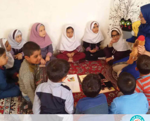 آموزش خلاق کودک‌محور با لوازم و امکانات اندک